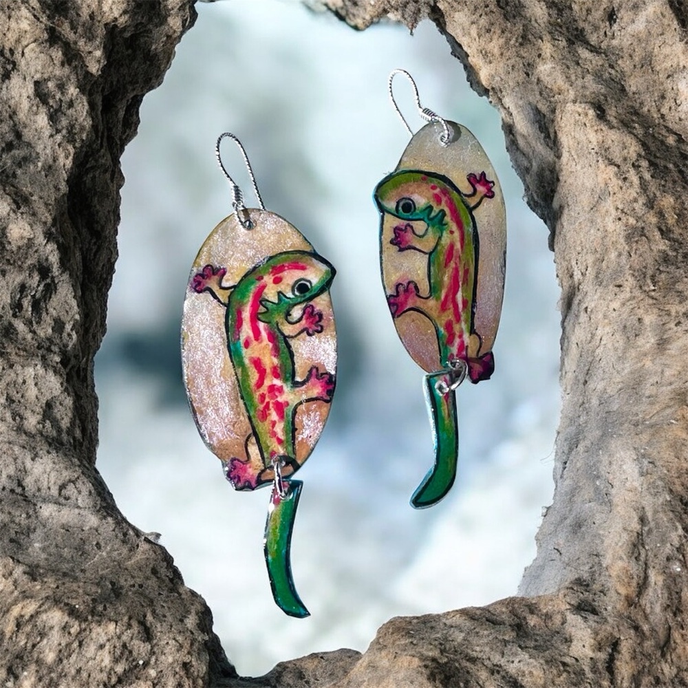 Handpainted gecko lizard earrings sterling wires moving tail unique original